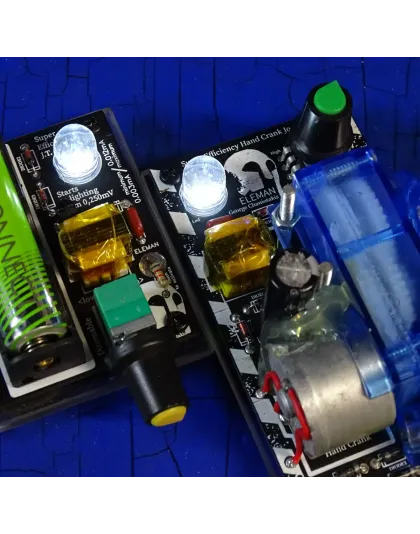 2pcs Hand Crank Supercapacitor &amp; Super Efficiency Joule Thief AA 1.5volt