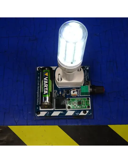 2pcs Joule Thief AA 1,2volt Combination Dimmable &amp; Rechargeable micro usb 5volt