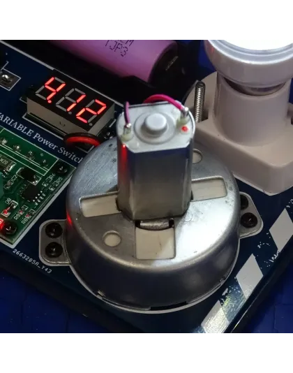 DC Motor to Permanent Magnet Synchronous Generator Rechargeable micro usb 5volt